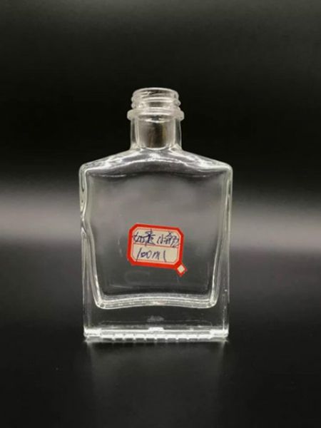 小酒瓶