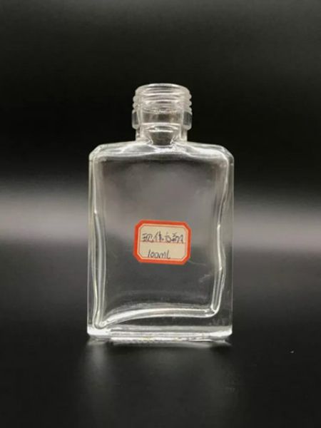 小酒瓶