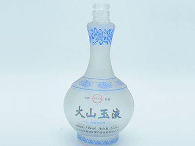 蒙砂酒瓶制作过程中需要哪些特殊的设备和工具?